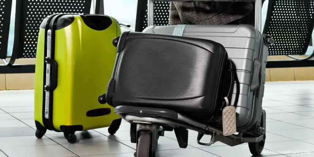 62 Inch Luggage Dimensions: Checked Luggage Size And Allowance Chart 2 62 inch luggage dimensions